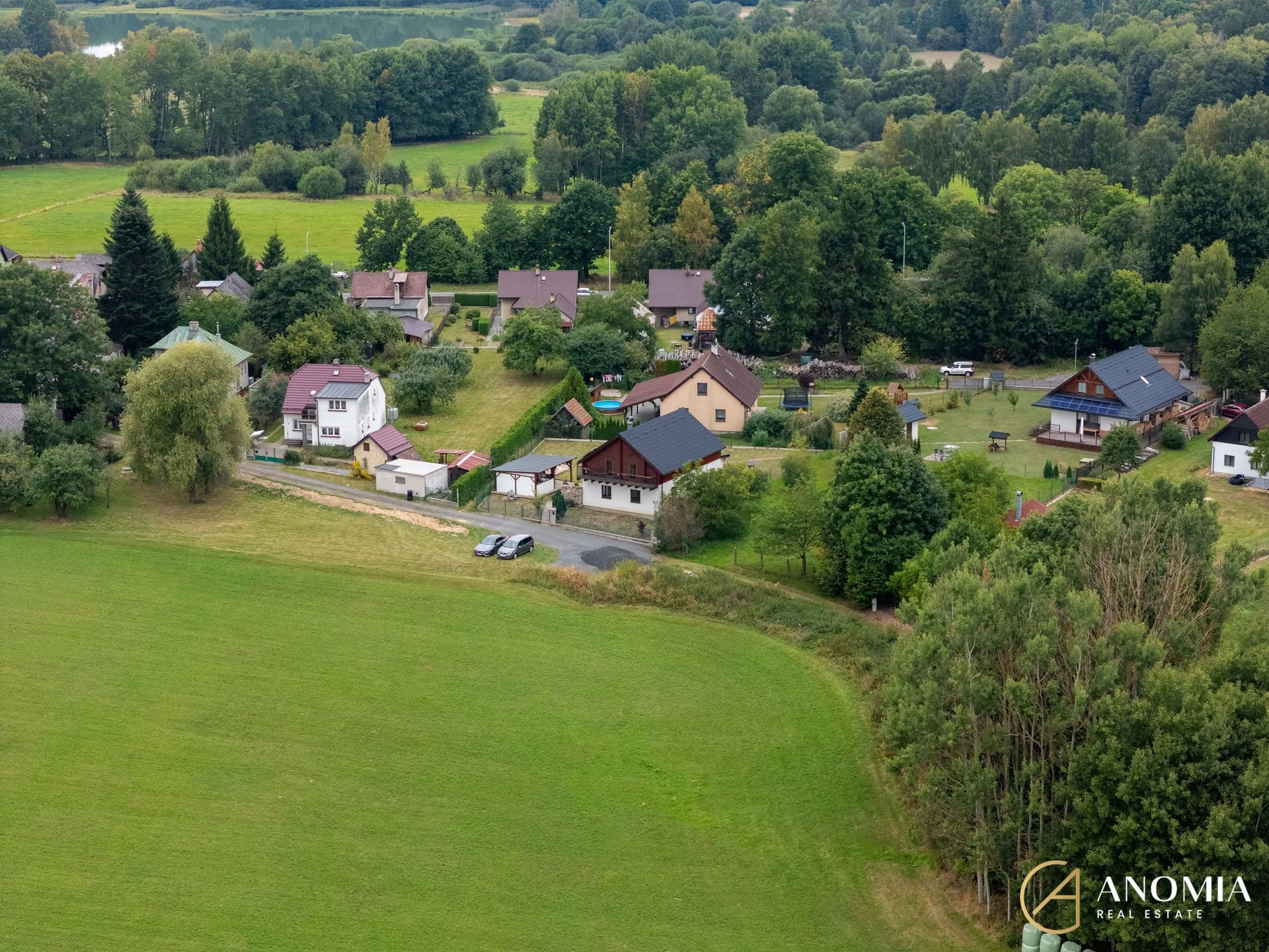 1920x1920wm2404202128-66152-prodej-rodinneho-domu-195-m2-pozemek-823-m2-rohozna-dji-20250827135222-0700-d-hdr-d4d2247aa0-4254145575