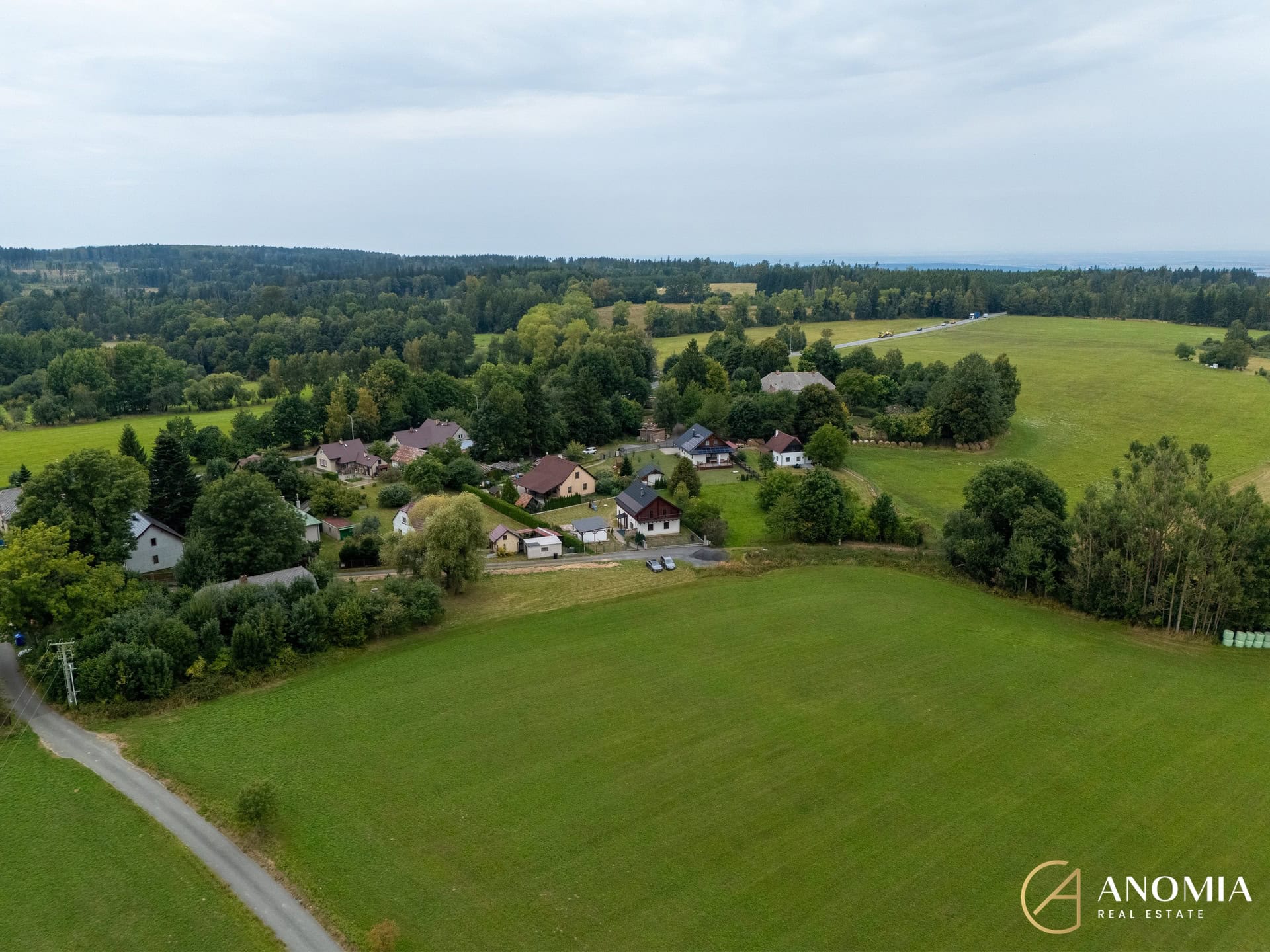 1920x1920wm2404202128-c6f0a-prodej-rodinneho-domu-195-m2-pozemek-823-m2-rohozna-dji-20250827134902-0670-d-hdr-f76c247aa0-887723074