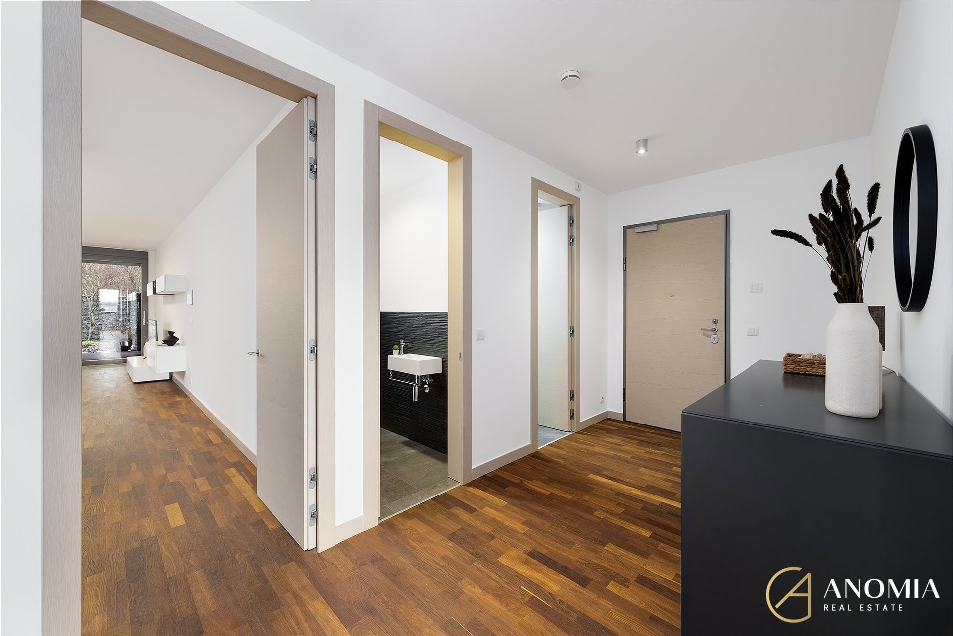 1920x1920wm2404202128-21c8d-prodej-bytu-3-kk-116-m2-praha-smichov-dsc00491-2fe0247aa0-2687959954