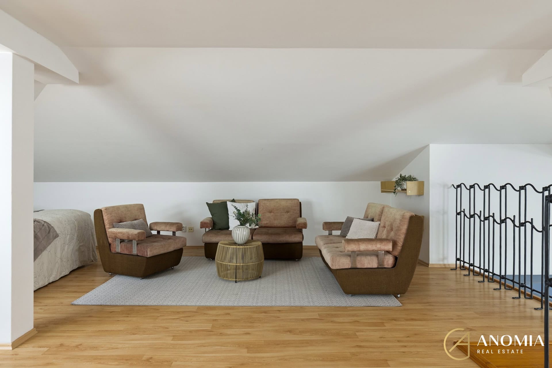 1920x1920wm2404202128-149c8-prodej-rodinneho-domu-200-m2-krnov-pod-bezrucovym-vrchem-0f2a2404-b03c247aa0-3961460878