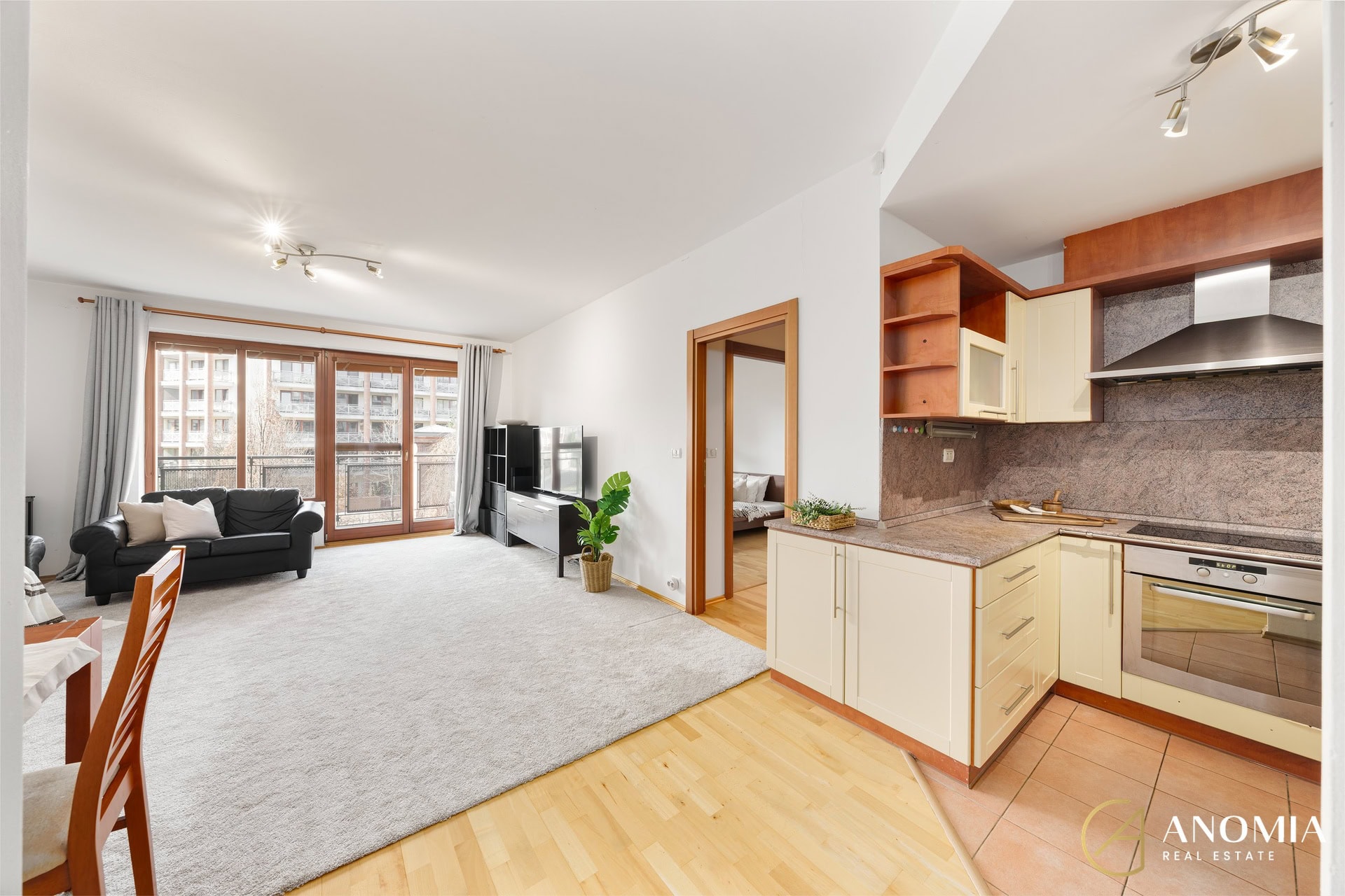 1920x1920wm2404202128-7e9d6-prodej-bytu-3-kk-88-m2-s-lodzii-10m2-parkovacim-stanim-a-velkym-sklepem-praha-dejvice-dsc04628-c781247aa0-3533403834