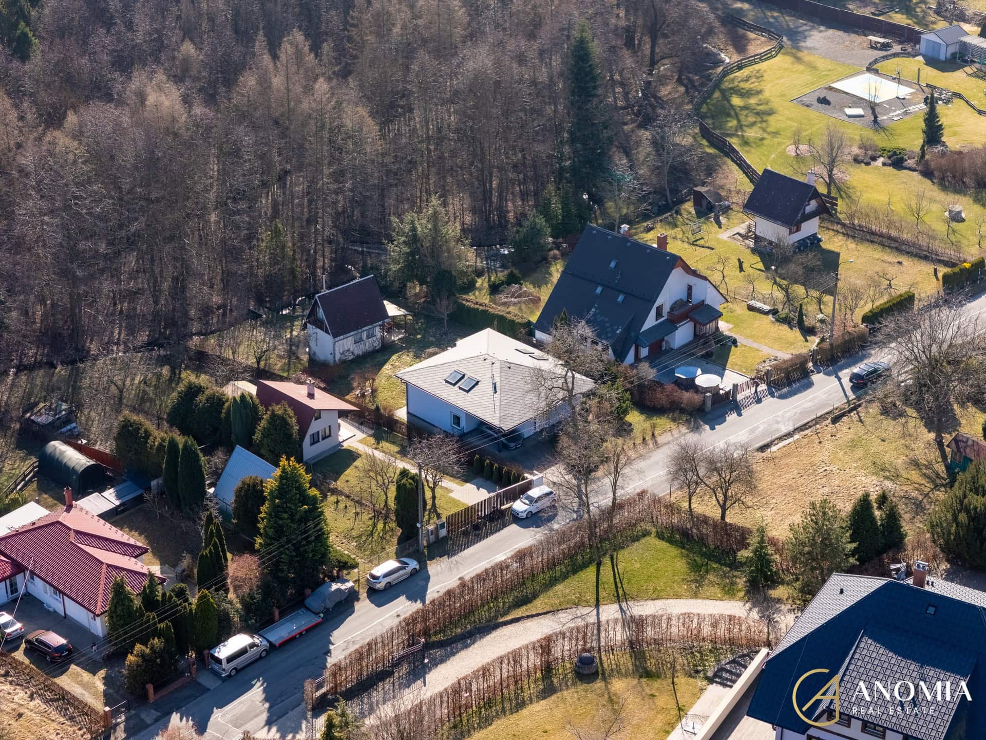 1920x1920wm2404202128-8b68d-prodej-rodinneho-domu-200-m2-krnov-pod-bezrucovym-vrchem-dji-20260306134416-0505-d-hdr-507e247aa0-781201401