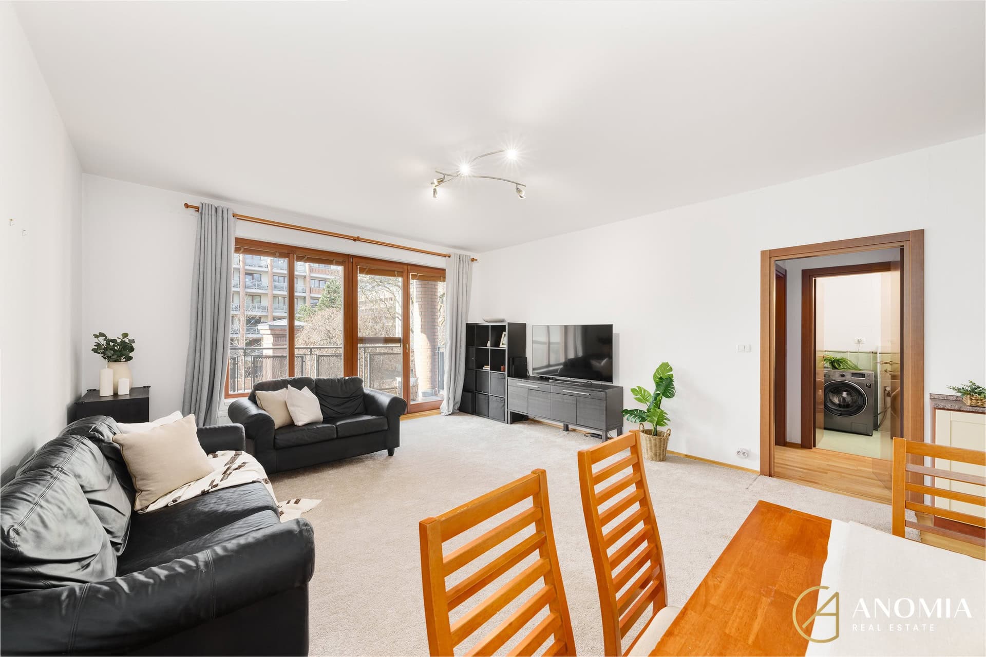 1920x1920wm2404202128-ace05-prodej-bytu-3-kk-88-m2-s-lodzii-10m2-parkovacim-stanim-a-velkym-sklepem-praha-dejvice-dsc04641-a668247aa0-3513103120