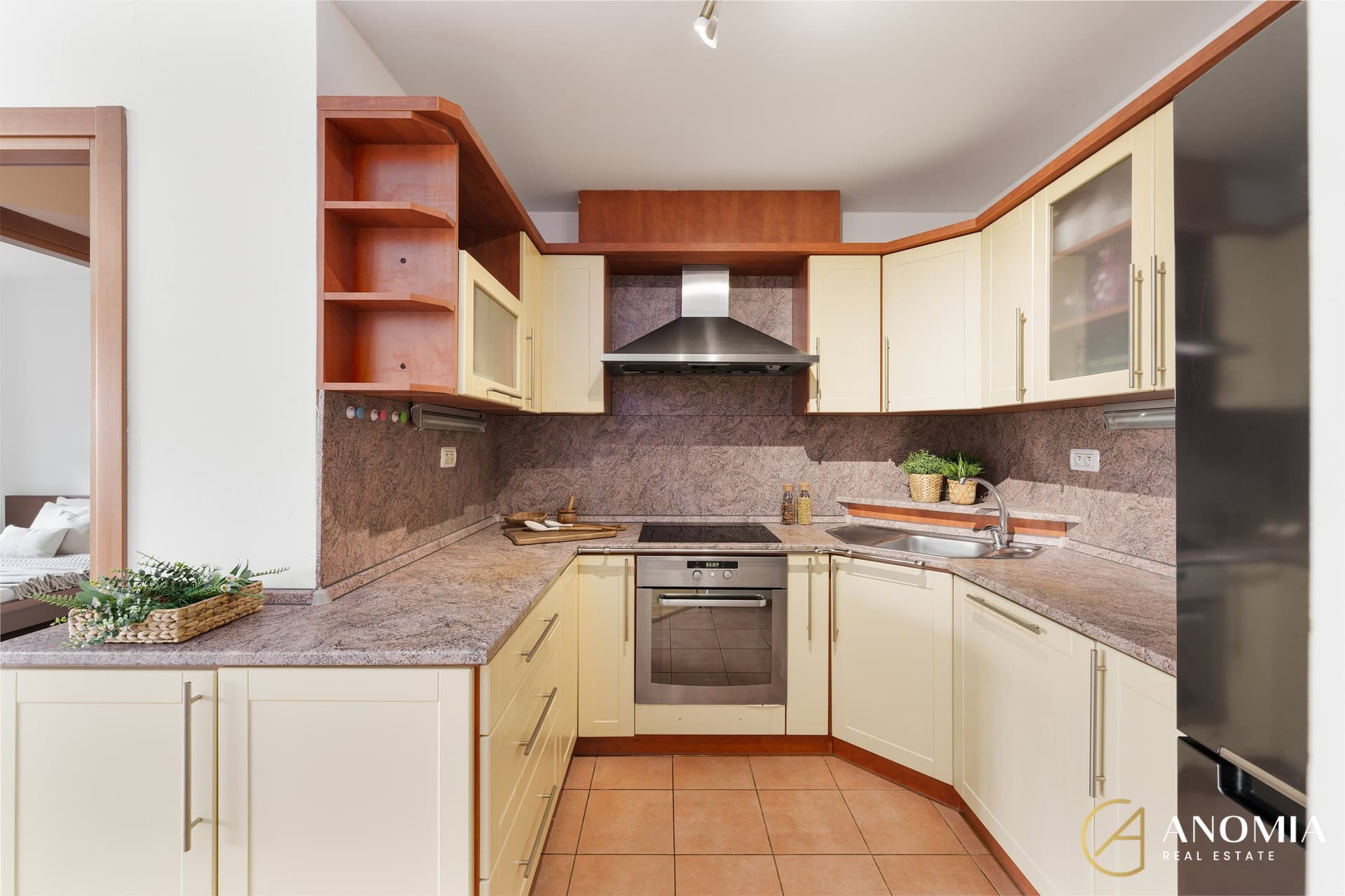 1920x1920wm2404202128-b0a21-prodej-bytu-3-kk-88-m2-s-lodzii-10m2-parkovacim-stanim-a-velkym-sklepem-praha-dejvice-dsc04630-d036247aa0-2026216209