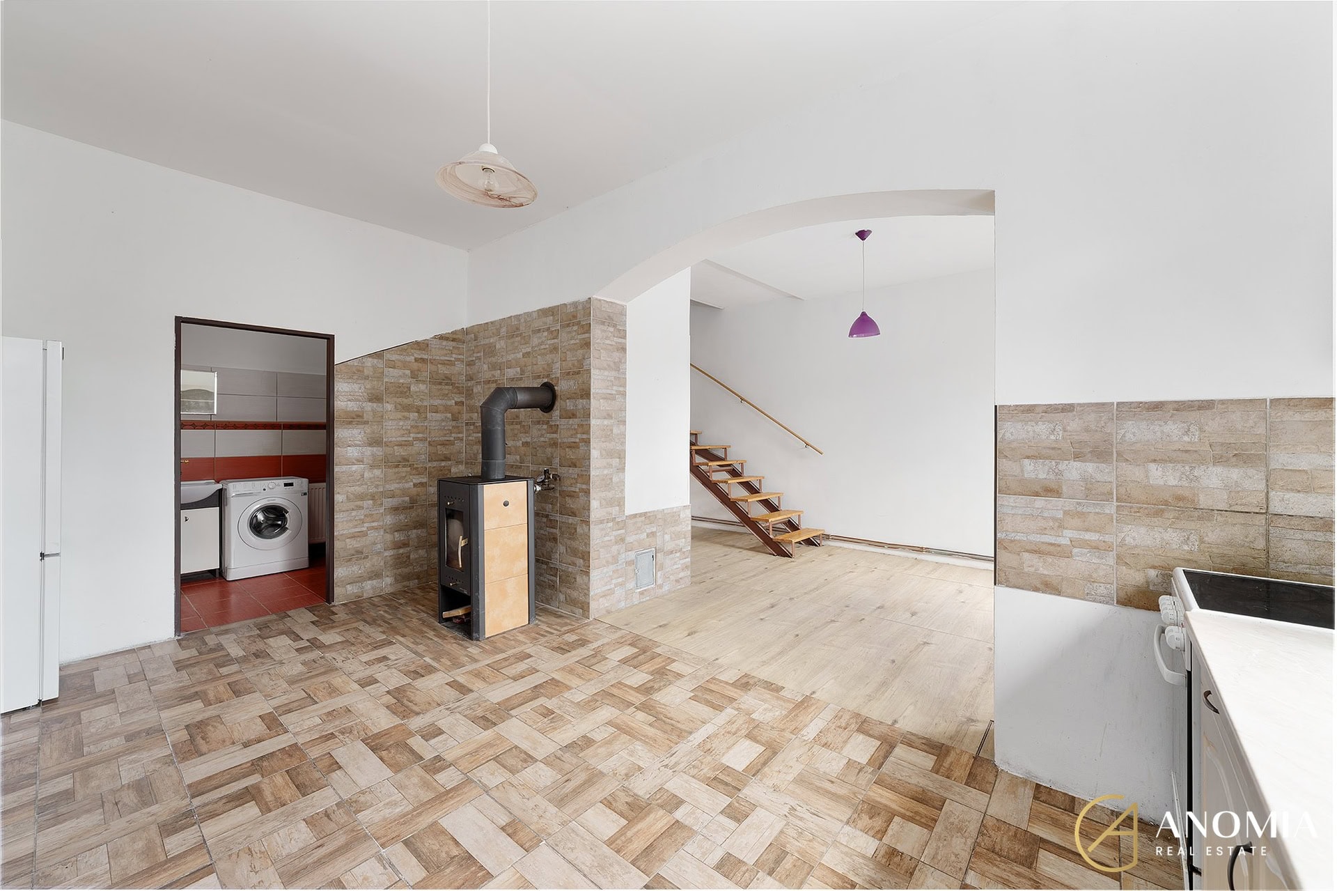 1920x1920wm2404202128-b9949-prodej-rodinneho-domu-200-m2-hostomice-pod-brdy-dsc07825-3380247aa0-2176348553