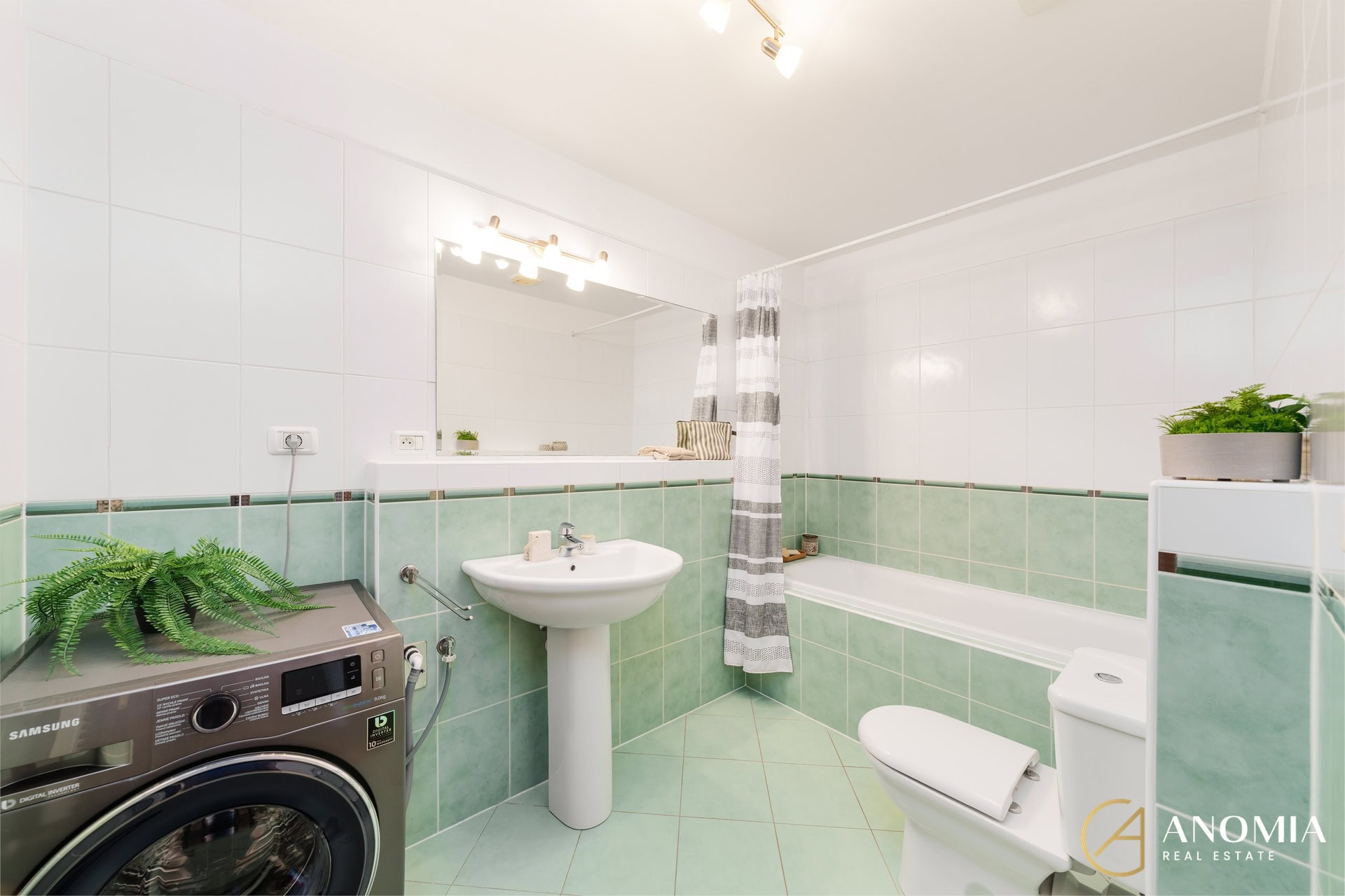 1920x1920wm2404202128-fb219-prodej-bytu-3-kk-88-m2-s-lodzii-10m2-parkovacim-stanim-a-velkym-sklepem-praha-dejvice-dsc04578-73e9247aa0-3580693801