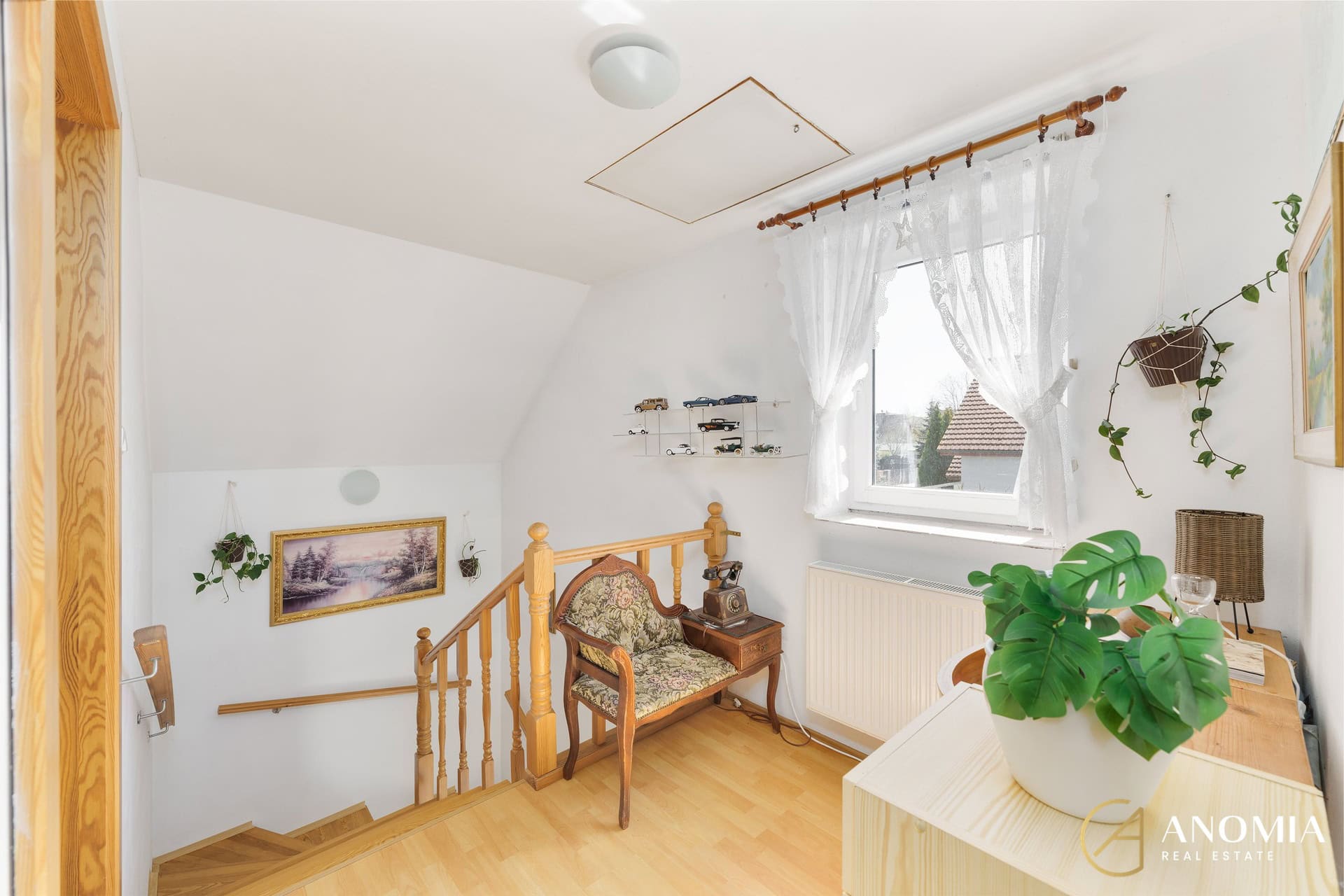 1920x1920wm2404202128-3bbf2-prodej-rodinneho-domu-3-kk-11577-m2-pozemek-460-m2-kvetnice-u-prahy-dsc00818-16693bf9d0-2123852743