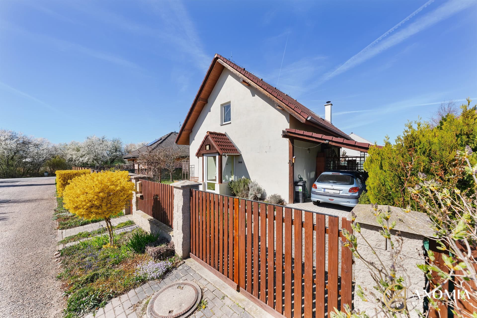 1920x1920wm2404202128-40304-prodej-rodinneho-domu-3-kk-11577-m2-pozemek-460-m2-kvetnice-u-prahy-dsc00904-ef583bf9d0-3373189863