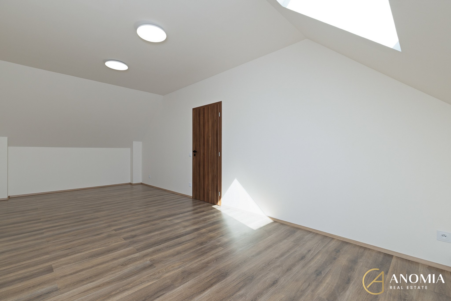 1920x1920wm2404202128-44b23-prodej-rodinneho-domu-152-m2-brno-malomerice-0f2a6557-ffad247aa0-3526717486