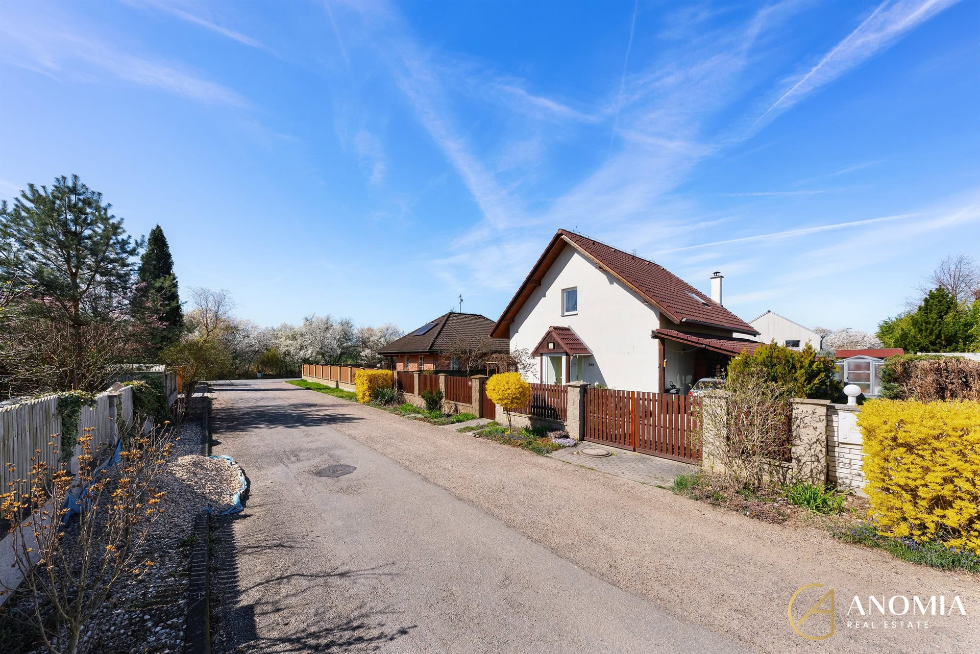 1920x1920wm2404202128-6f43e-prodej-rodinneho-domu-3-kk-11577-m2-pozemek-460-m2-kvetnice-u-prahy-dsc00924-bbc93bf9d0-3144801007