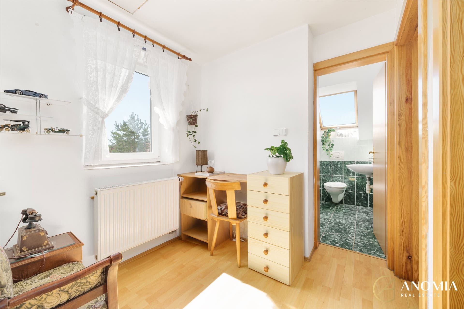 1920x1920wm2404202128-891eb-prodej-rodinneho-domu-3-kk-11577-m2-pozemek-460-m2-kvetnice-u-prahy-dsc00829-888d3bf9d0-4180637136