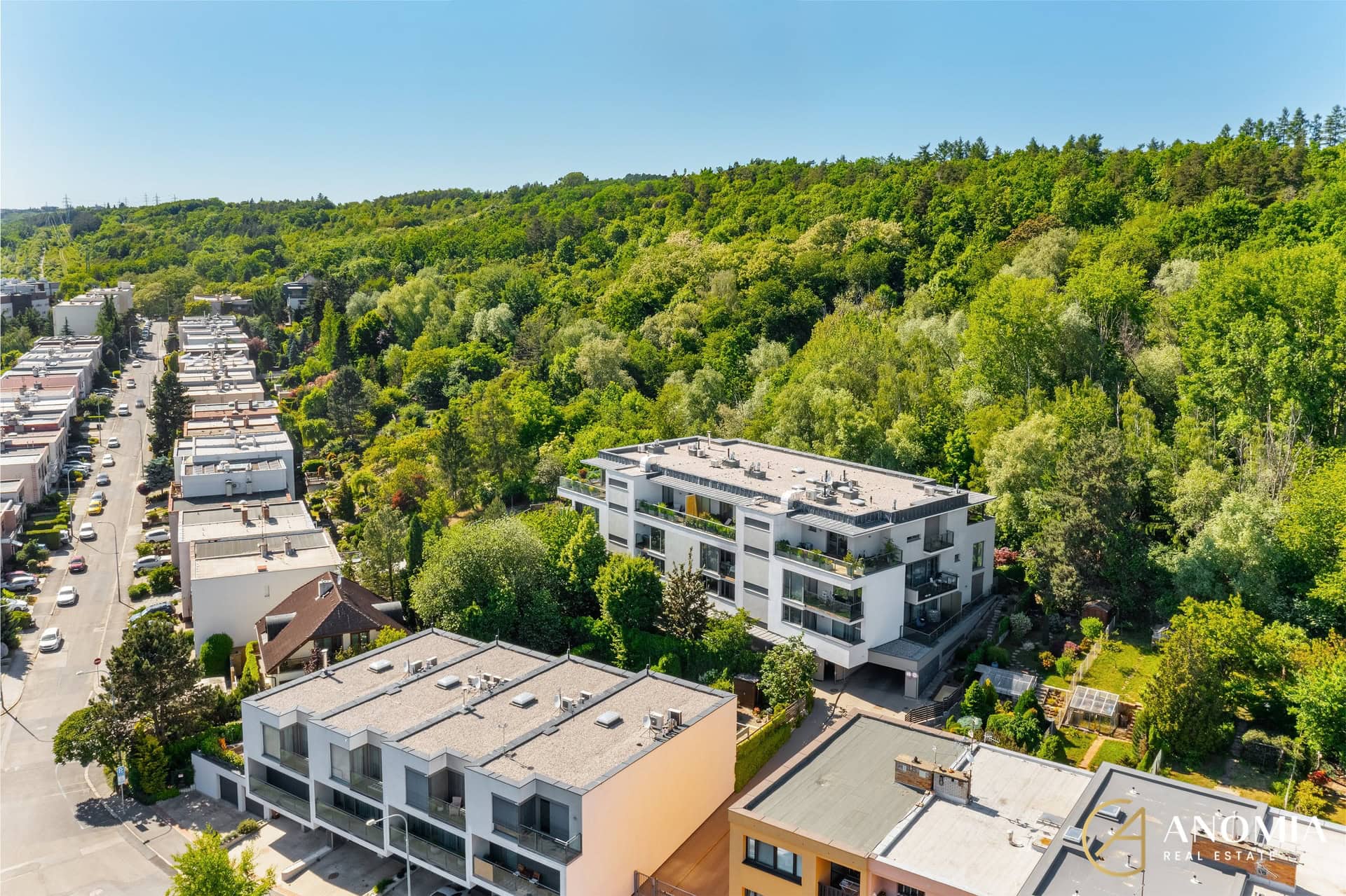 1920x1920wm2404202128-570e8-prodej-bytu-3-kk-116-m2-praha-smichov-dji-0055-b1723bf9d0-84834263